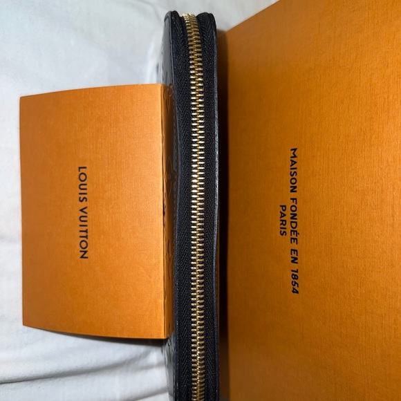 Louis Vuitton zippy wallet - Picture 3 of 16